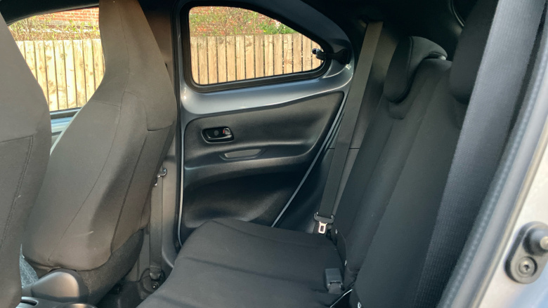 Toyota Aygo X 1.0 VVT-i Edge 5dr Petrol Hatchback